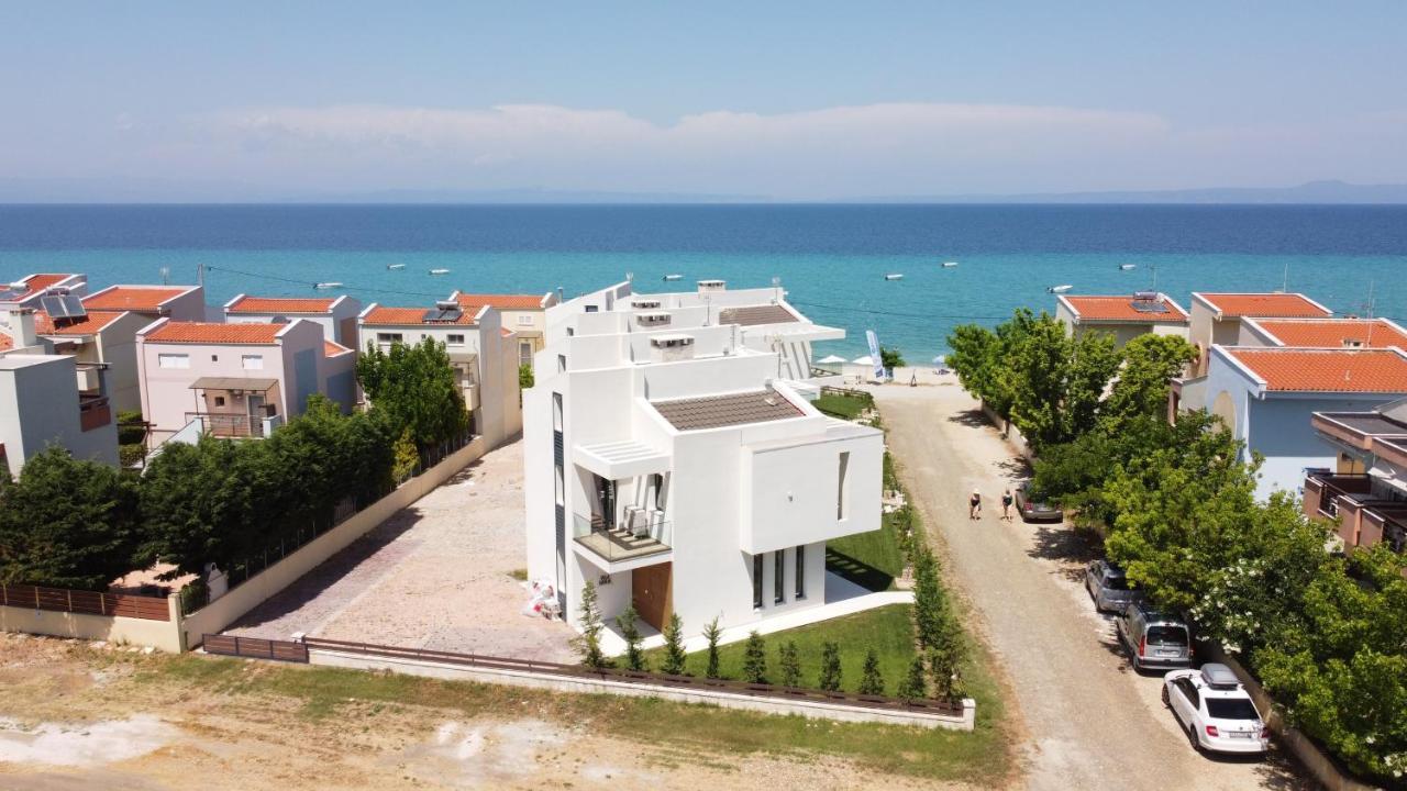 Villa Dahlia By The Sea โปไลโครโน ภายนอก รูปภาพ